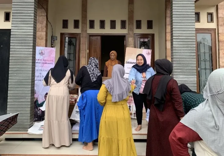 Gelar Pasar Murah Anak...