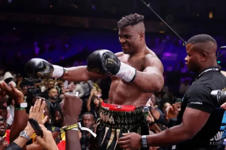 Francis Ngannou: Aku...