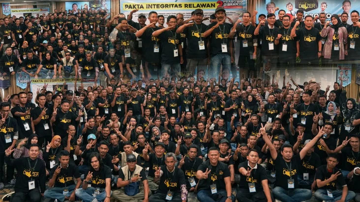 100 Ribu Tim Dozer Menyebar...