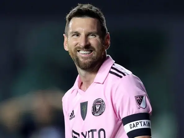 Lionel Messi Dituding...