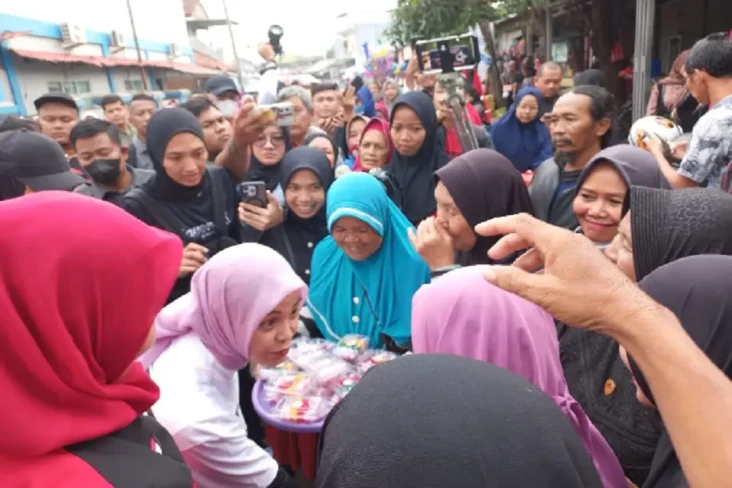 Atikoh Ganjar Dicurhati...