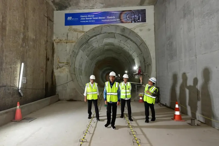 Pembangunan MRT Fase...