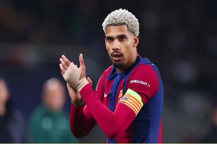 Ronald Araujo Tepis...