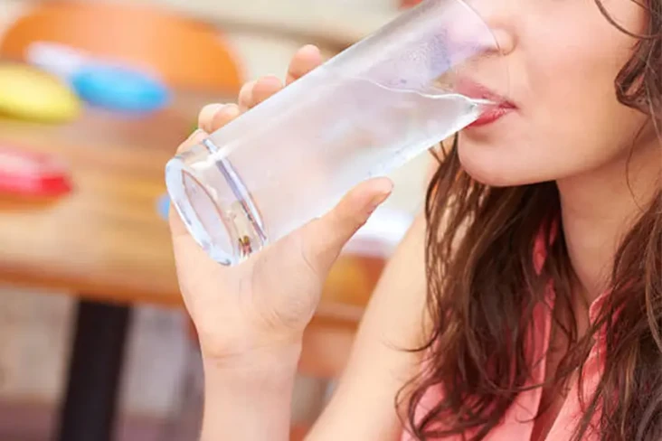 Benarkah Minum Air Es...