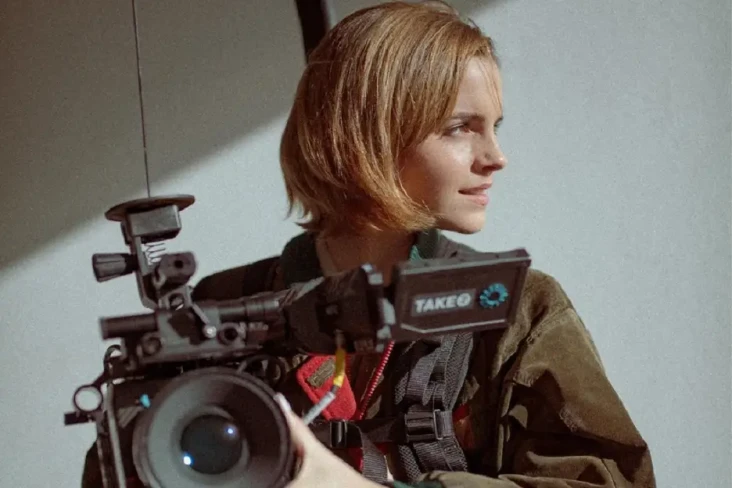 5 Prestasi Emma Watson,...