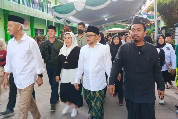 Ganjar Pranowo Ziarah...
