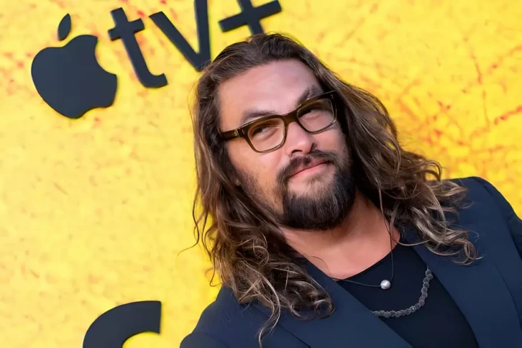 Jason Momoa Tinggal...