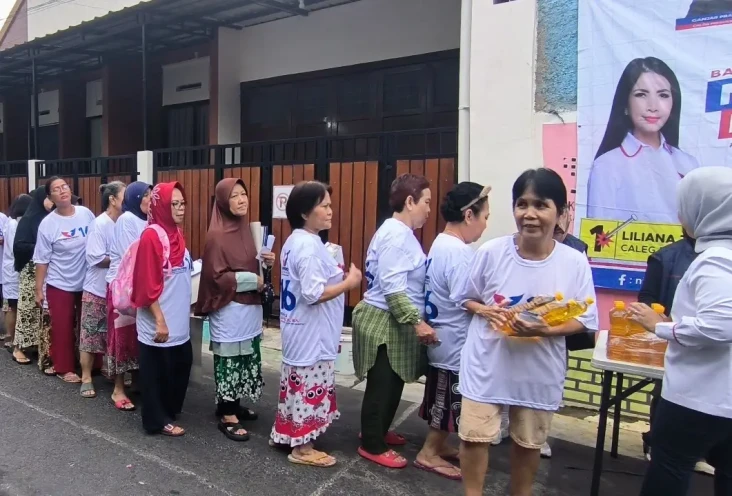 Berkat Perindo, Emak-emak...