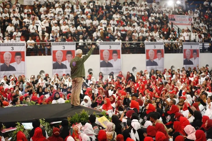 Sambangi Surabaya, Ganjar...