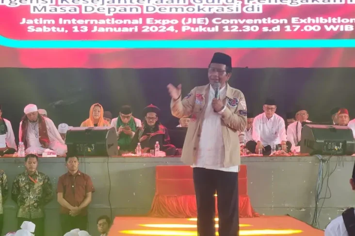 Di Hadapan Warga NU,...