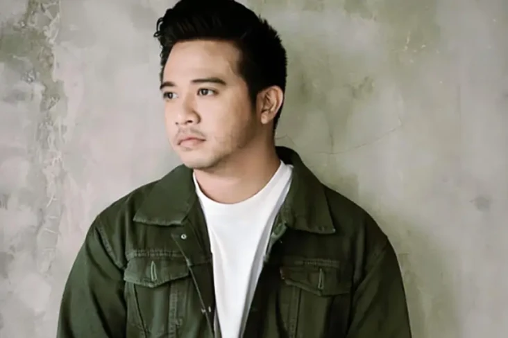 Roby Haruskan Momo Manggung...
