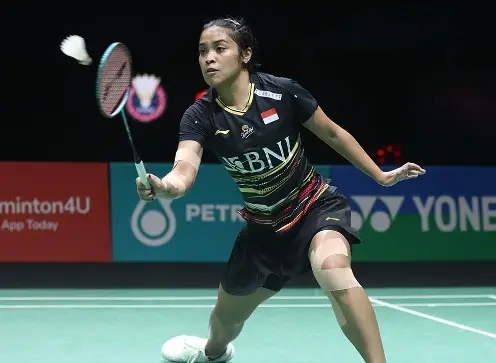Performa Gregoria Mariska...