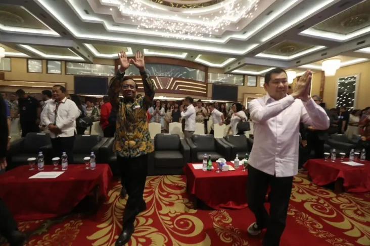 Dampingi Mahfud MD Kunjungi...