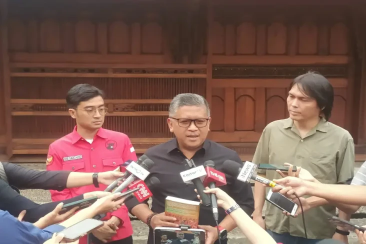 PDIP Terima Pengunduran...