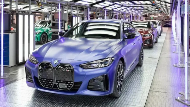 Pabrik BMW di Munich...
