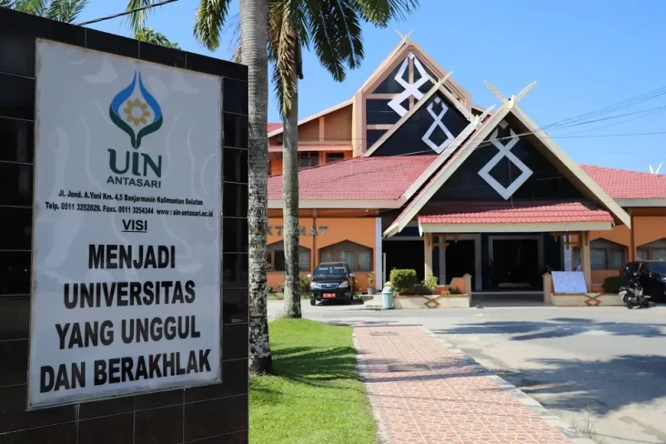 10 Jurnal Hukum Indonesia...