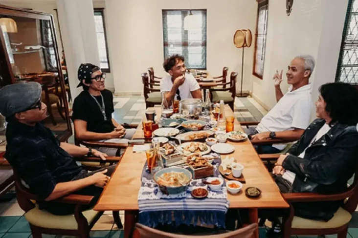 Slank Kasih Kode Dukung...