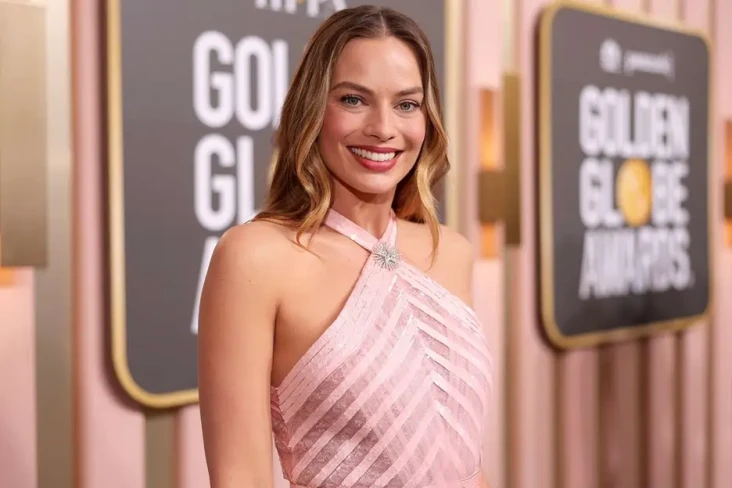 Margot Robbie Berencana...