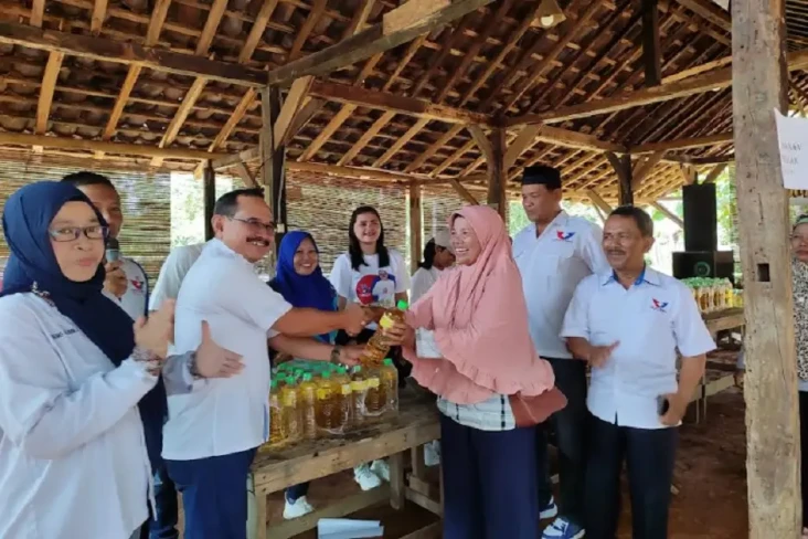 Gelar Bazar Minyak Goreng...