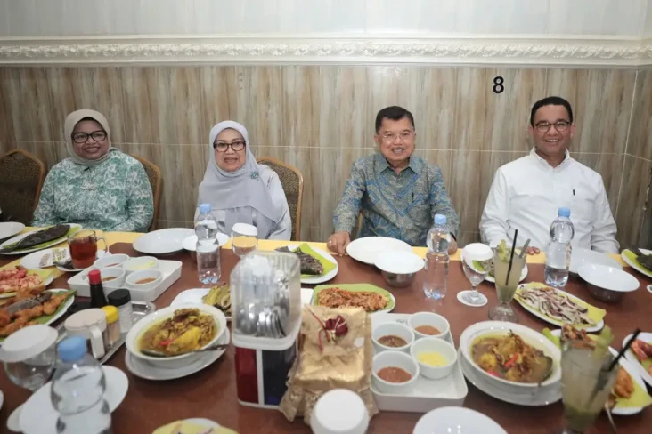 Makan Malam Bareng JK,...
