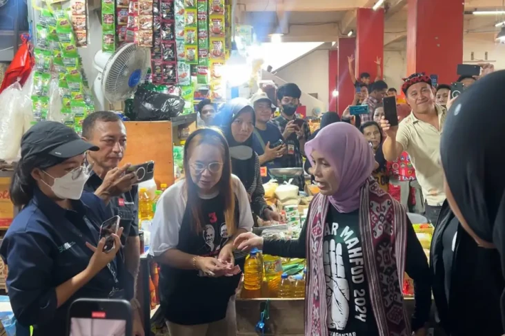 Blusukan ke Pasar Jengki...