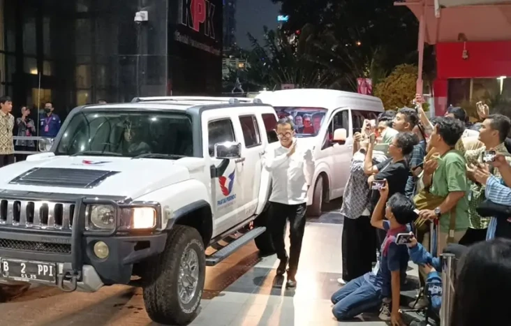 Sekjen Perindo Turut...