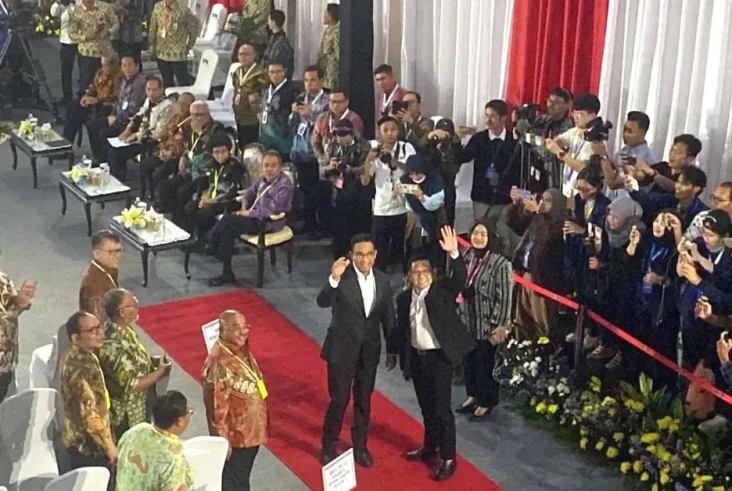 Beda dengan Ganjar,...