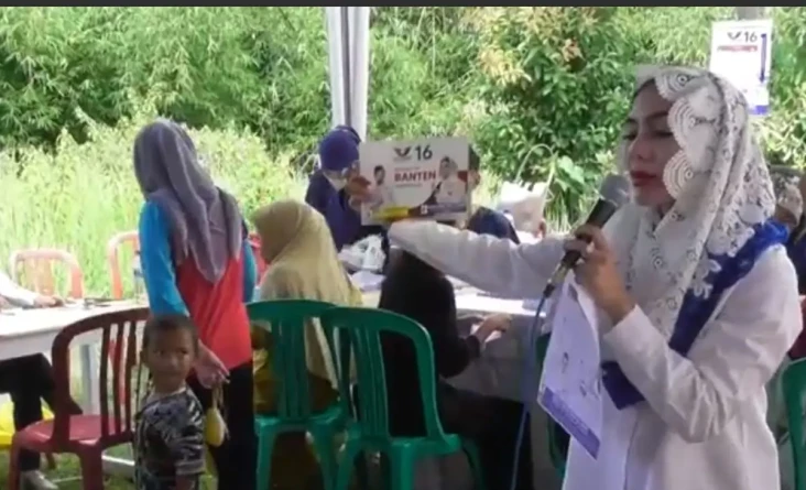 Warga Serbu Bazar dan...