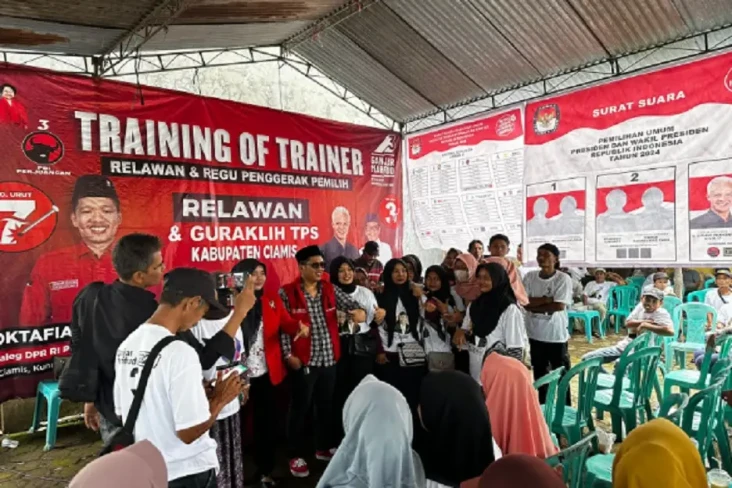 Jadi Kuda Hitam, Caleg...