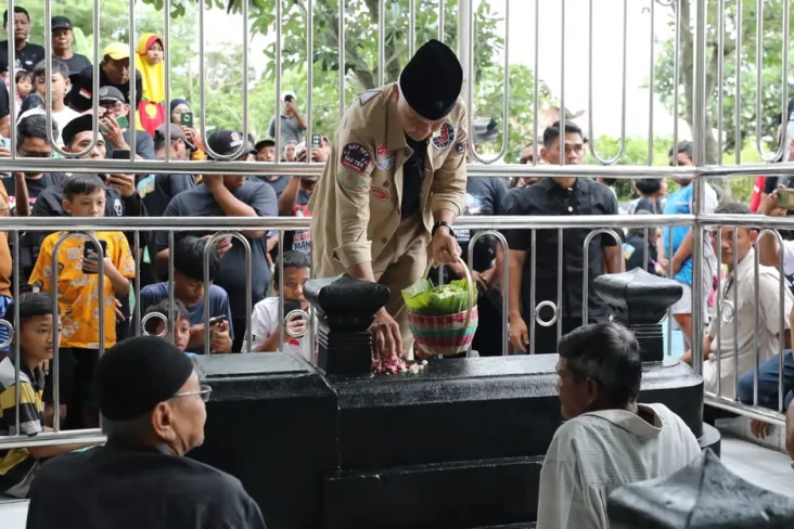 Tunaikan Janji, Ganjar...