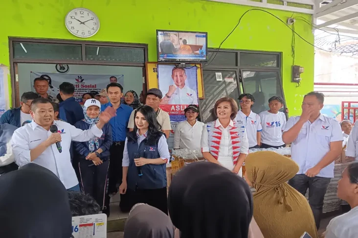 Hadiri Bazar Murah di...