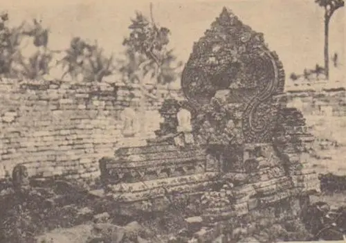 Misteri Batu Nisan Corak...