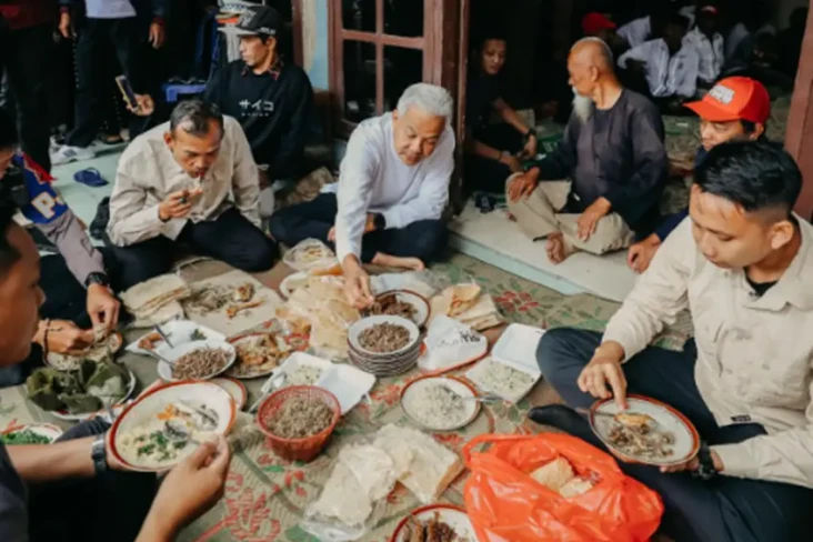 Ganjar Pranowo Sarapan...