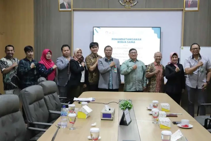 FISIP UPNVJ Gandeng...