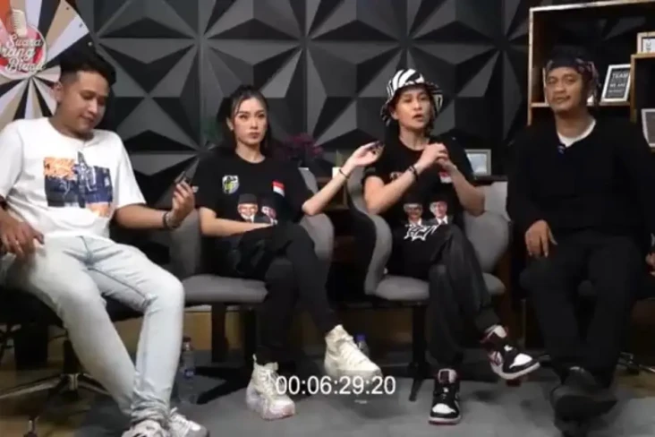 Dara The Virgin Harap...