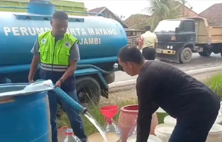 Pipa PDAM Rusak Akibat...