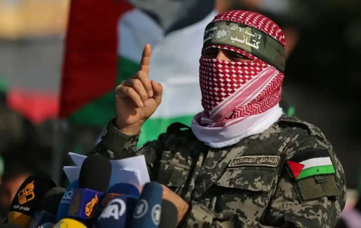 Israel Mundur Teratur,...