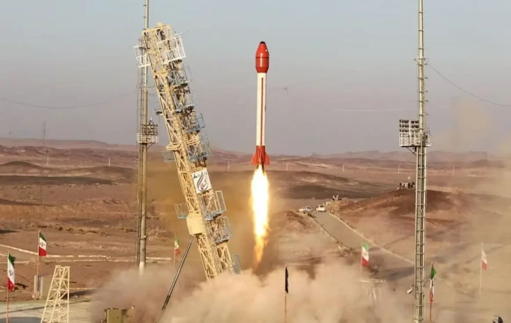Peluncuran Satelit Milik...