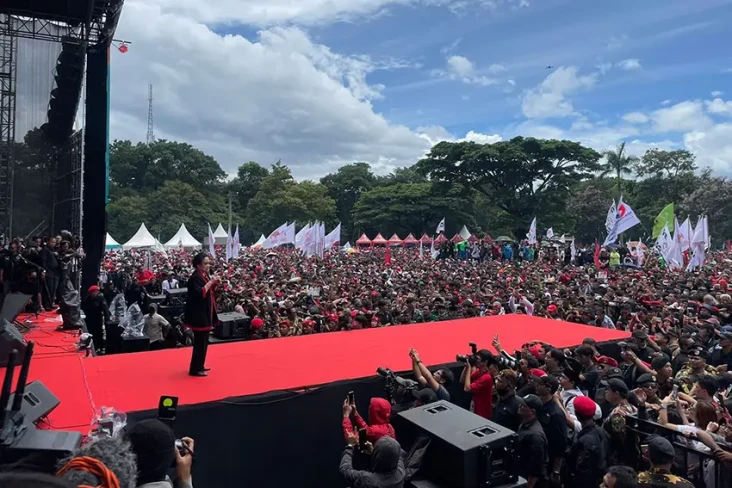 Kampanye di Bandung,...