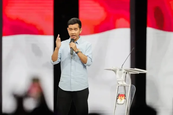 Pengamat Soroti Gibran...