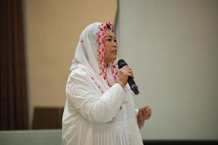 Gibran Tolah-Toleh Cari...