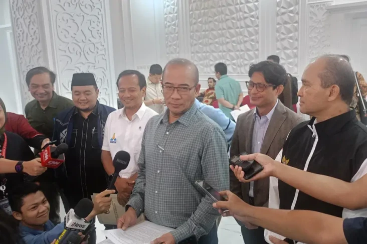 KPU Akan Evaluasi Aksi...