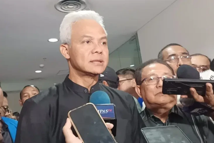 Ganjar Terima Masukan...