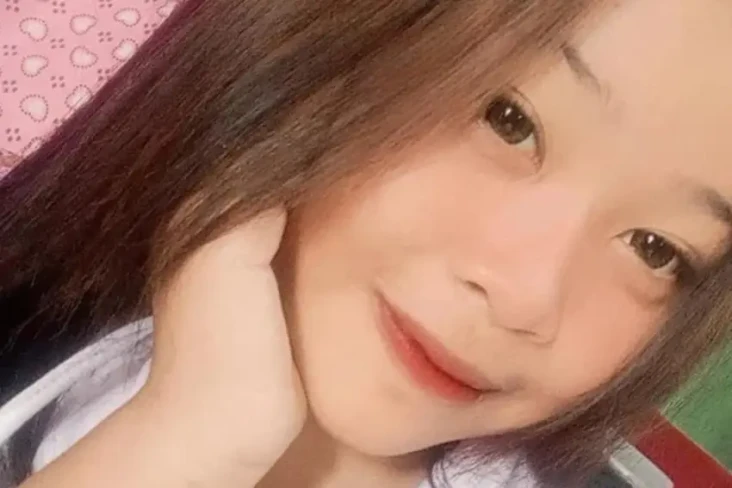 Siswi SMP di Semarang...