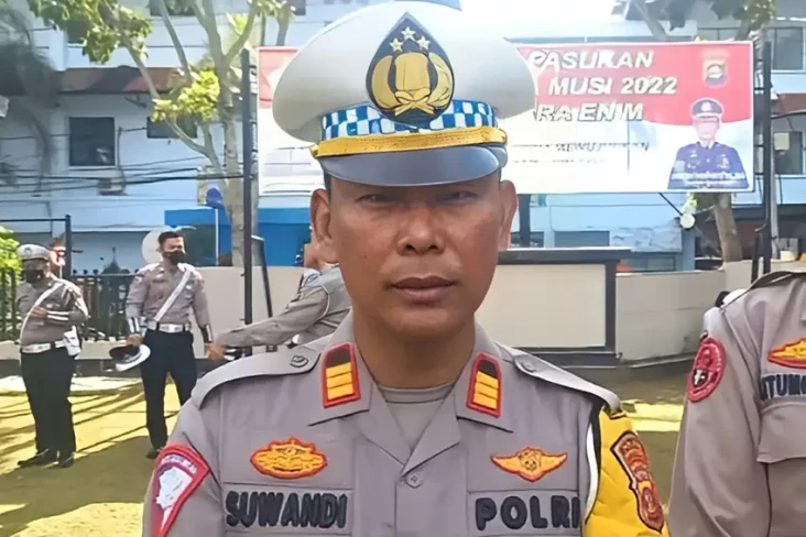 Pelaku Penabrak Anggota...