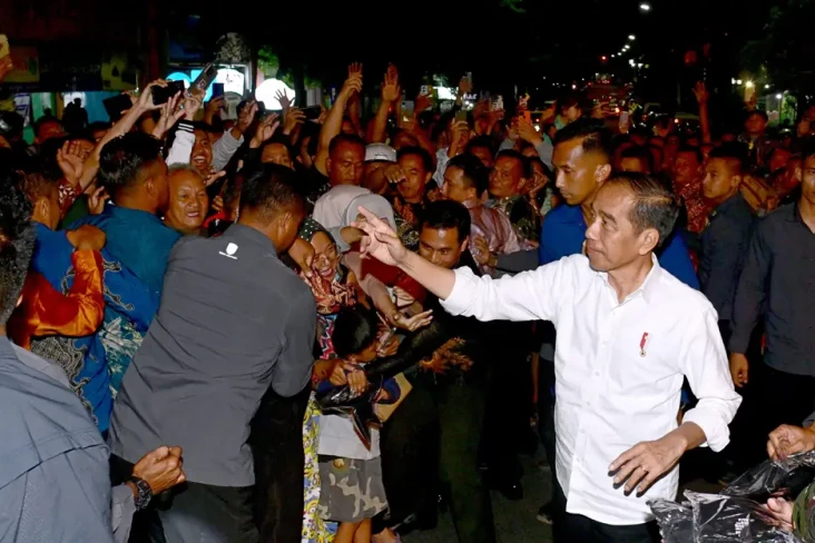Warga Salatiga Antusias...