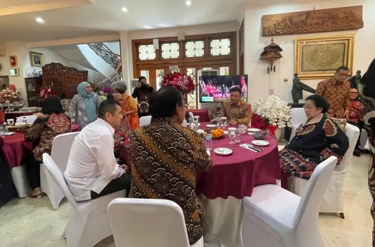 Suasana Ulang Tahun...