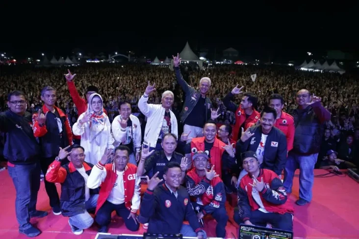 Hajatan Rakyat Sukoharjo...