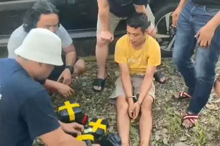 Ribuan Pil Ekstasi dan...