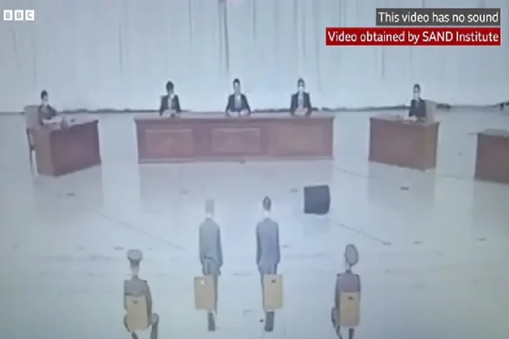 Korut Hukum 2 Anak Ini...